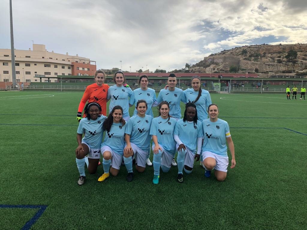 El equipo femenino de fútbol empata ante el Estudiantes