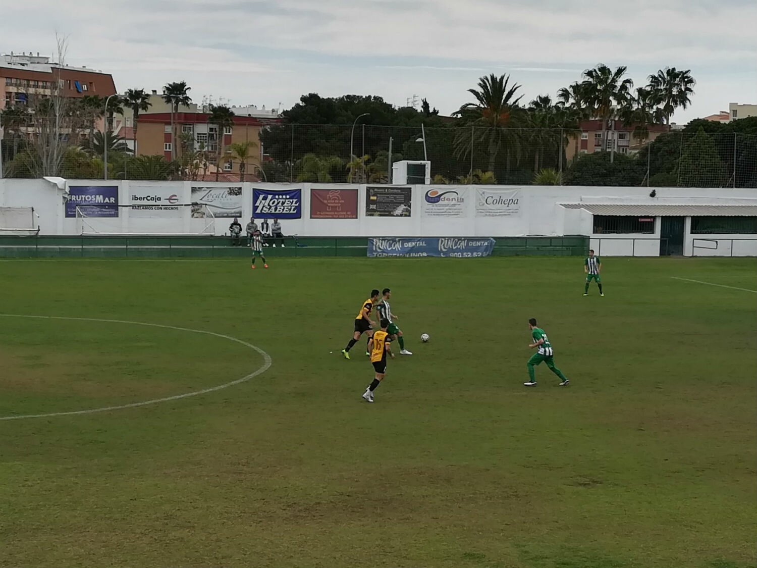 El Berja CF deja sin respuesta a un Juventud de Torremolinos y le araña un valioso empate