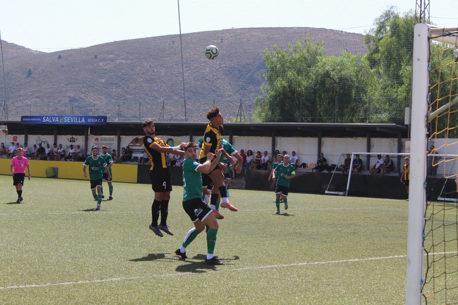 El Berja deja buenas sensaciones ante el Poli Almería